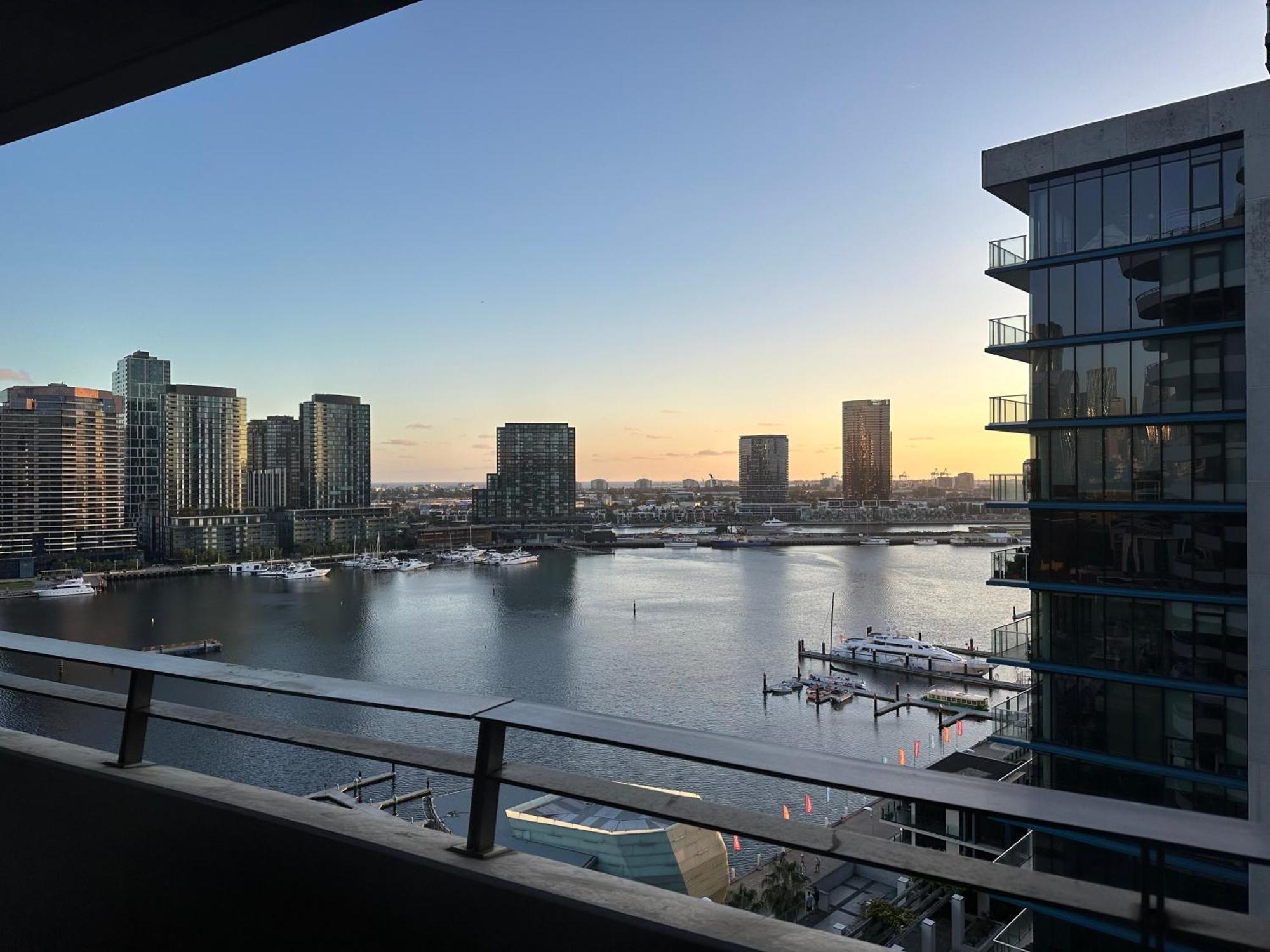 Sea View, Gym & Pool, 2 Bedrooms 2 Bathrooms Melbourne Exterior photo